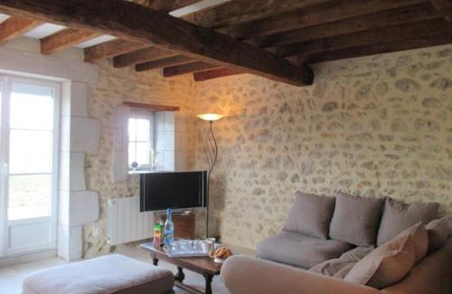 Saint-Priest-d'Andelot House | Inviting Gîte with Terrace, Games Room & Pet Friendly Stay