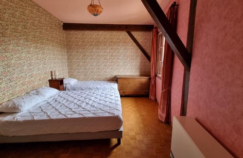 Dienville House | Inviting Gîte Rétro at Domaine Le Colombier with Ocean Views