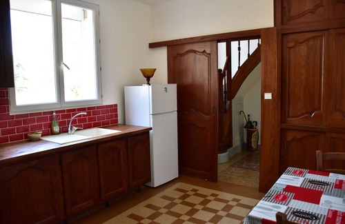 Mauzac-et-Grand-Castang Cottage | Discover Gîte Rural La Grave: Pet-Friendly Retreat in Dordogne