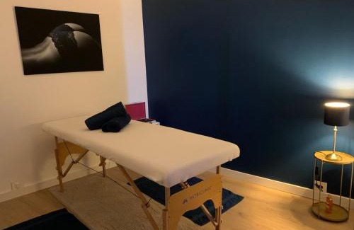 Brain-sur-Longuenee Apartment | Indulge in Relaxation at Gîte Romantique La Parenthèse