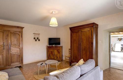 Chalmazel-Jeansagniere House | Family-Friendly Gîte Chalmazel-Jeansagnière for 12 Guests