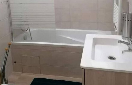 Brugelette Apartment | Family-Friendly Gîte Savane Near Pairi Daiza Awaits You