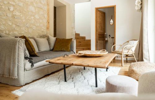Premanon Apartment | Cozy Gite for 8 in the Heart of the Forest
