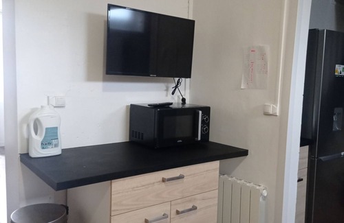 Gravelines House | Comfortable Gîte Near Centrale Nucléaire with Family Amenities