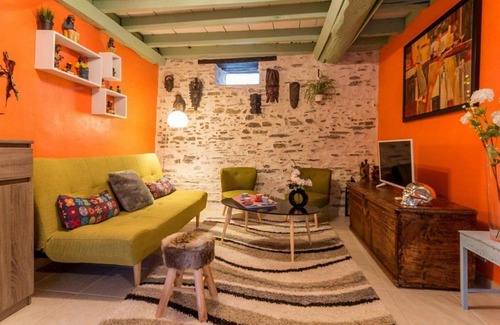 Soudan House | Family-Ready Gîte Soudan for Memorable Getaways