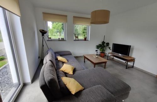 Leglise House | Guest Rated 9.5 - Gîte Sous les vents Awaits You!