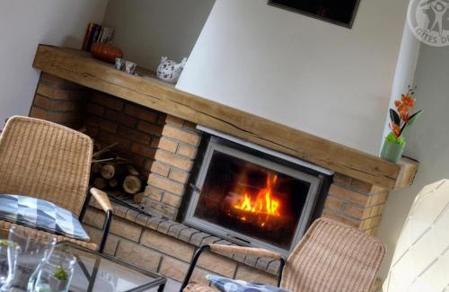 Saint-Just-Saint-Rambert House | Spacious 4-Bedroom Gîte with Garden Near Saint-Just-Rambert