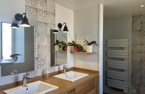 Saint-Leon House | Gîte avec Vue Imprenable et Terrasse - Note 9.5/10