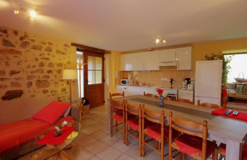 Saint-Cyr-de-Valorges House | Family-Friendly Gîte with Countryside Views and Terrace