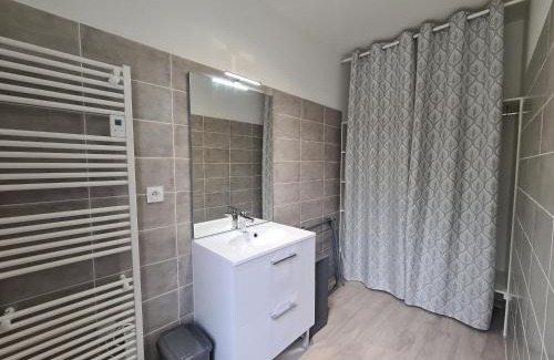 Lye House | Gîte Lye: Family-Friendly Retreat for 11 Guests