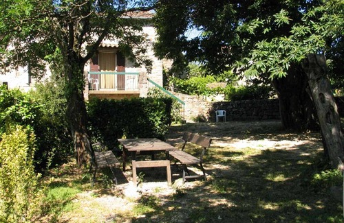 Les Assions House | Family-Friendly Gîte Sud Ardèche with Pet Amenities