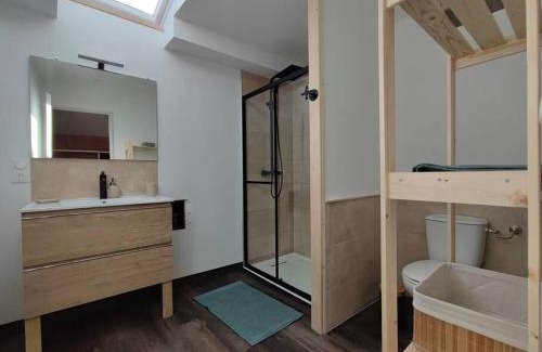 Vinezac House | Gîte Sud Ardèche: Dive Into Relaxation with Ocean Views