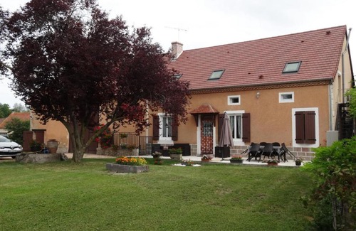 Taxat-Senat House | Family-Friendly Gîte Taxat-Senat with Pet Accommodations