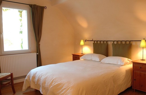 Villandry House | Gîte Tilleul: Pet-Friendly Stay with Pool & Breakfast