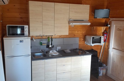 Saint-Paulet House | Cozy Gîte Retreat with Pool and Private Garden Escape
