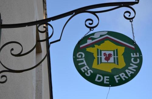 Valencisse House | Family-Friendly Gîte Near Blois with Garden & Loire Châteaux