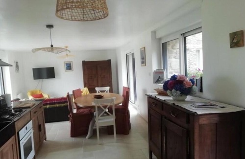 Locmelar House | Pet-Friendly Retreat at Gîte Ty Loguellou with Pool