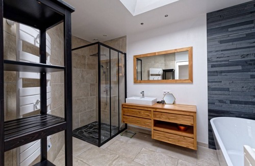 Ploubazlanec House | Family-Friendly Gîte Ty Loum with Kitchen Amenities