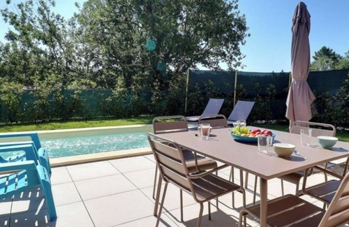 Salavas Villa | Relax at Gîte Villa Castanéa with Ocean Views & Pool