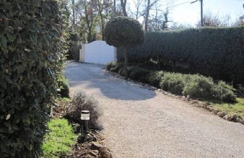 Nans-les-Pins House | Relax at Gîte "Villa L'Astrée" with Pool and Pet-Friendly Amenities