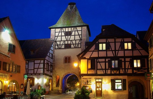 Turckheim Apartment | Pet-Friendly Gite 'WINSTUB' with Breakfast & Family Amenities