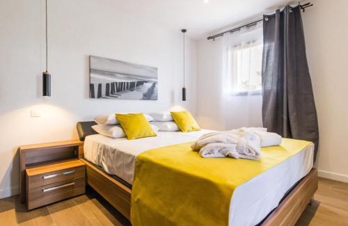 Prefailles House | Relaxing Gîtes with Heated Pool, Spa & Sea Views near Beach