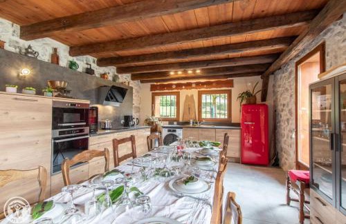 Giez Apartment | Family-Friendly Retreat at Gîtes Chapô Julô