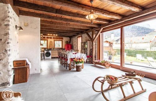 Giez Apartment | Family-Friendly Retreat at Gîtes Chapô Julô