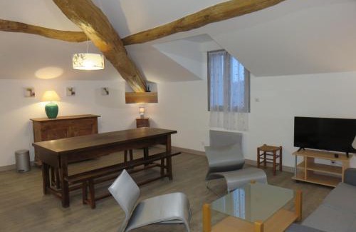 Moissac House | Enchanting Gîtes at Lieu Dit Cruzel with Ocean Views