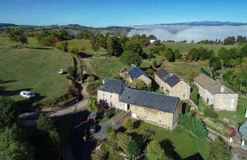 Albaret-le-Comtal House | Family-Friendly House with Kitchen Amenities for Your Stay