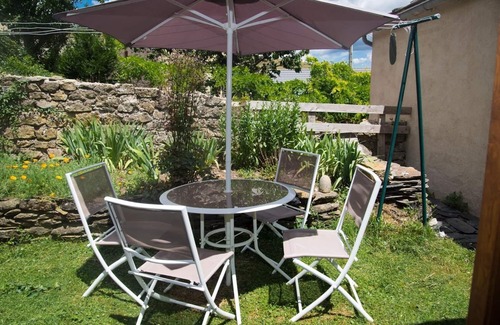 Cubieres House | Inviting House: Guest Rated 9.2, Pet & Child Friendly