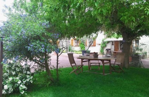 Poligny Cottage | Guest Rated 10/10: Gîtes de la Fontaine Gargot Cottage