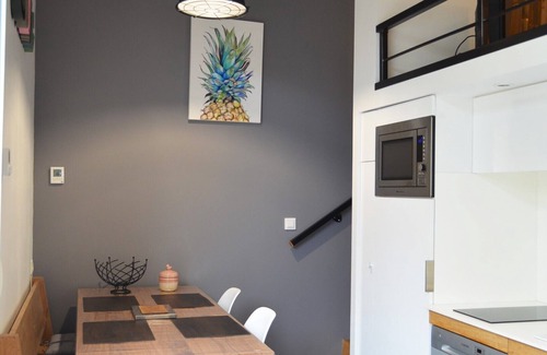 Soubise Cottage | Gîtes de St Hilaire - JASMIN: Guest Rated 10/10 with Ocean View