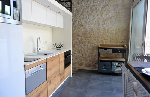 Soubise Cottage | Gîtes de St Hilaire - JASMIN: Guest Rated 10/10 with Ocean View