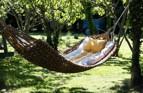 Grans House | Oceanfront Gîtes Domaine des Machottes - Pet Friendly Retreat