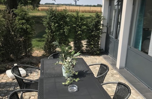 Wattignies Cottage | Cozy Gîtes du Frêne - Ideal for Couples with Kitchen & Breakfast