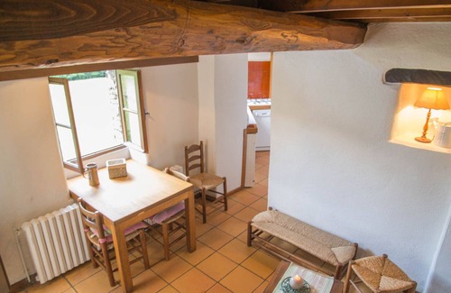 Saint-Germain-de-Calberte House | Family-Friendly House with Kitchen Amenities for Your Stay