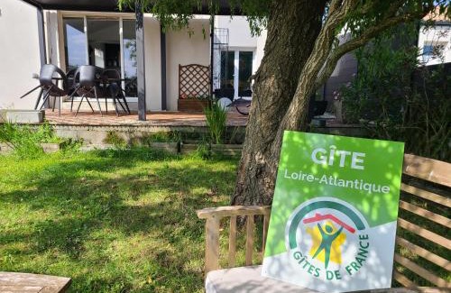 Chateau-Thebaud Bed & Breakfast | Charming Maison: Family-Friendly Rooms in Shared Home