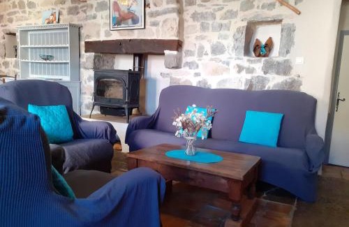 Joyeuse House | Relaxing Gîtes de FENIERE with Heated Pool in Ardèche