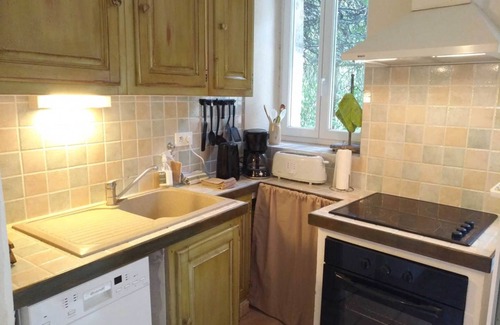 Saint-Jean-de-Valeriscle Apartment | Relaxing 2-Night Getaway at Gîtes "Les Terrasses"