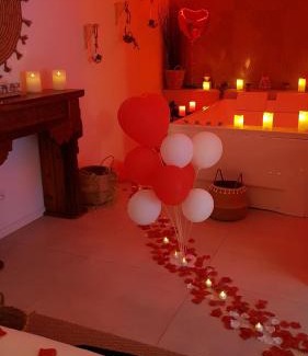 Le Beausset House | Romantic Oceanfront Escape at Mas des Rochers Resort