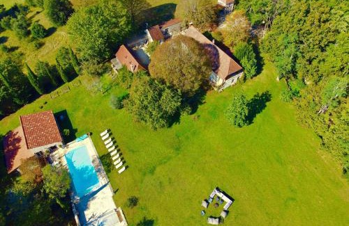 Simeyrols House | Idyllic Gîtes Sibémol: 4-Star Retreat with Ocean Views