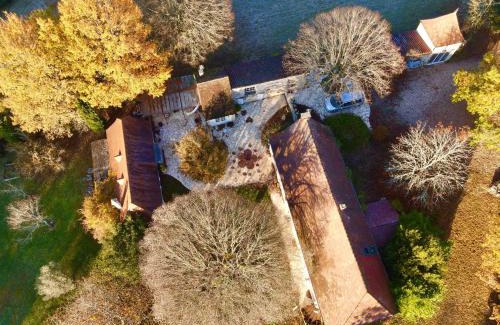 Simeyrols House | Idyllic Gîtes Sibémol: 4-Star Retreat with Ocean Views