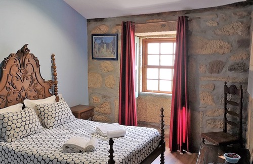 Armamar Bed & Breakfast | Discover Gójim Cottage: Family-Friendly Retreat with Pool