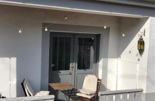 Kovagoors Apartment | Gólyásház Apartman: Pet-Friendly Getaway with High Ratings