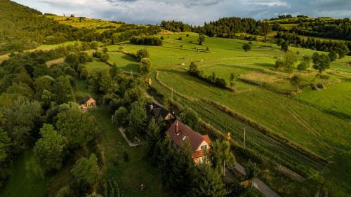 Mszana Dolna House | Explore Góralskie Domy: Family-Friendly with Pool & Hot Tub