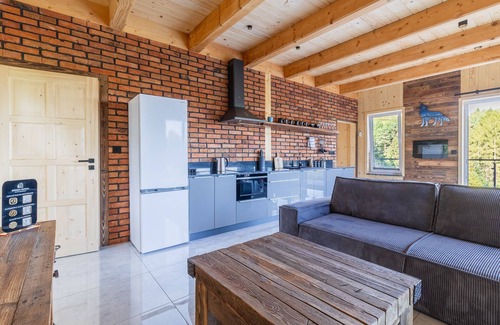 Huba House | Discover Górska Ostoya: Relaxing Apartments with Spa & Pool