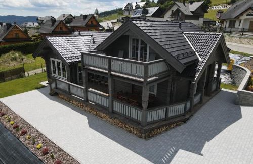 Krynica-Zdroj Villa | Discover Góry Świateł: Family-Friendly 4-Star Retreat