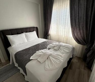 Pamukkale City Centre Apartment | Gökçen Home: Oceanfront Retreat with Perfect Ratings