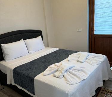 Pamukkale City Centre Apartment | Gökçen Home: Oceanfront Retreat with Perfect Ratings